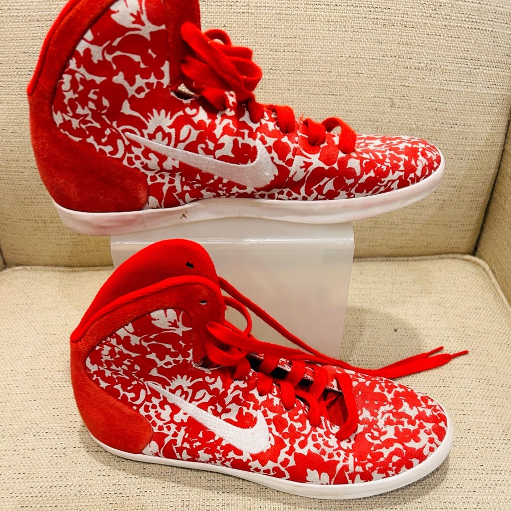 Nike WMNS Hyperclave Lite